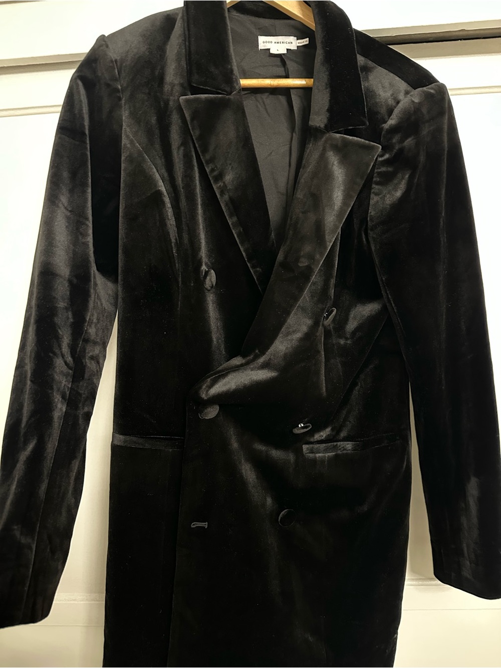 Good American Black Velvet Double-Breasted Tux Blazer